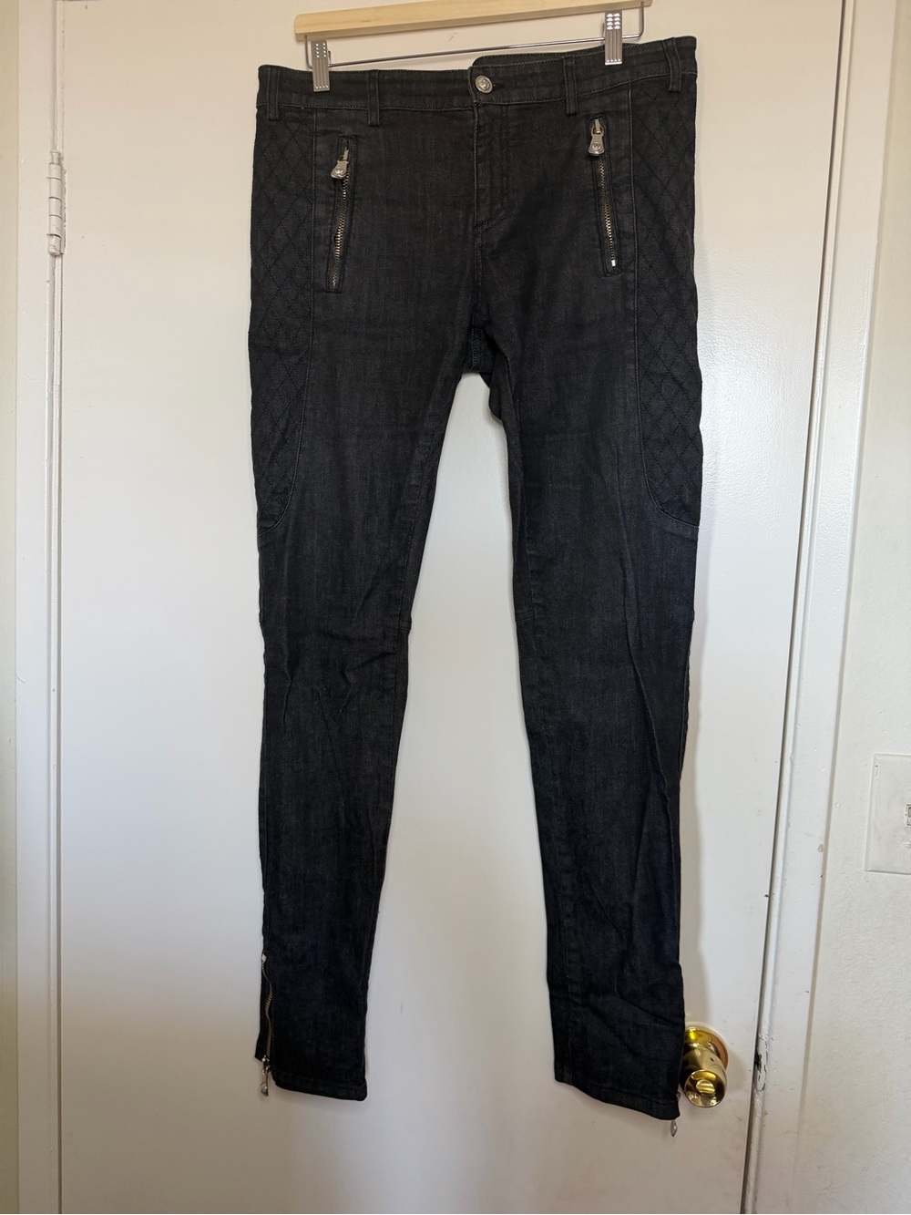 Versace Versus Slim Fit Black Men’s Jeans with Quilted Detail size 34